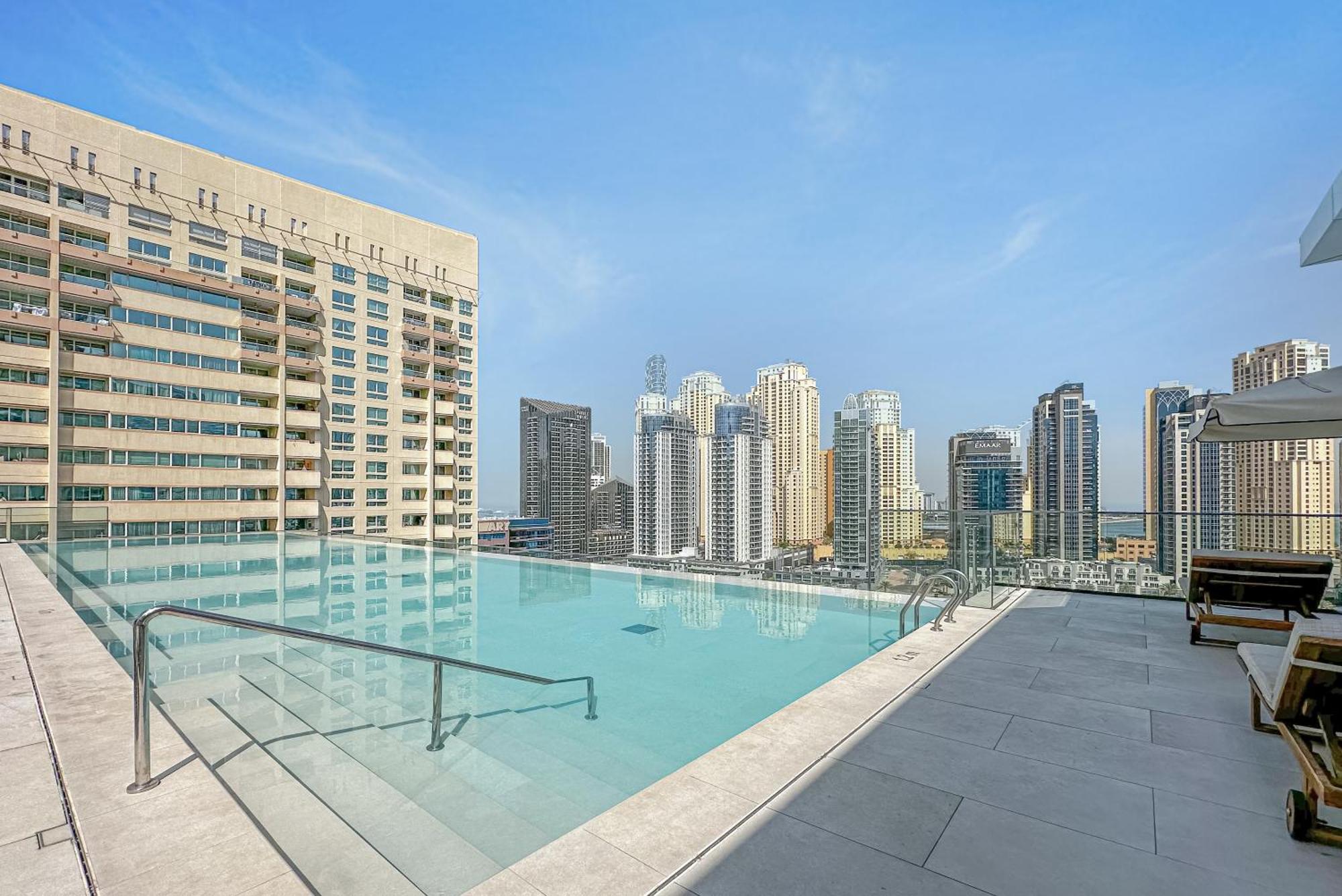 Appartamento Modern 2Br High Floor Haven In Vida Dubai Marina Esterno foto