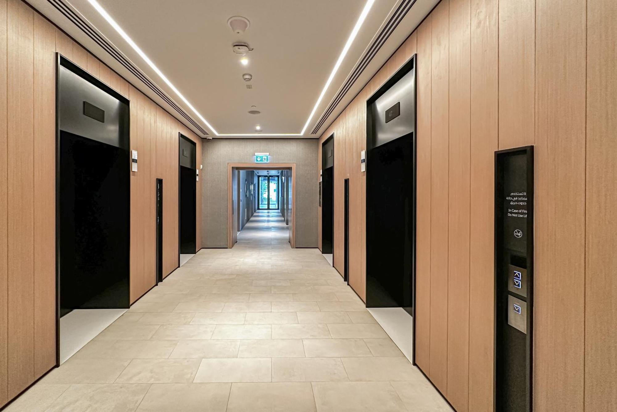 Appartamento Modern 2Br High Floor Haven In Vida Dubai Marina Esterno foto