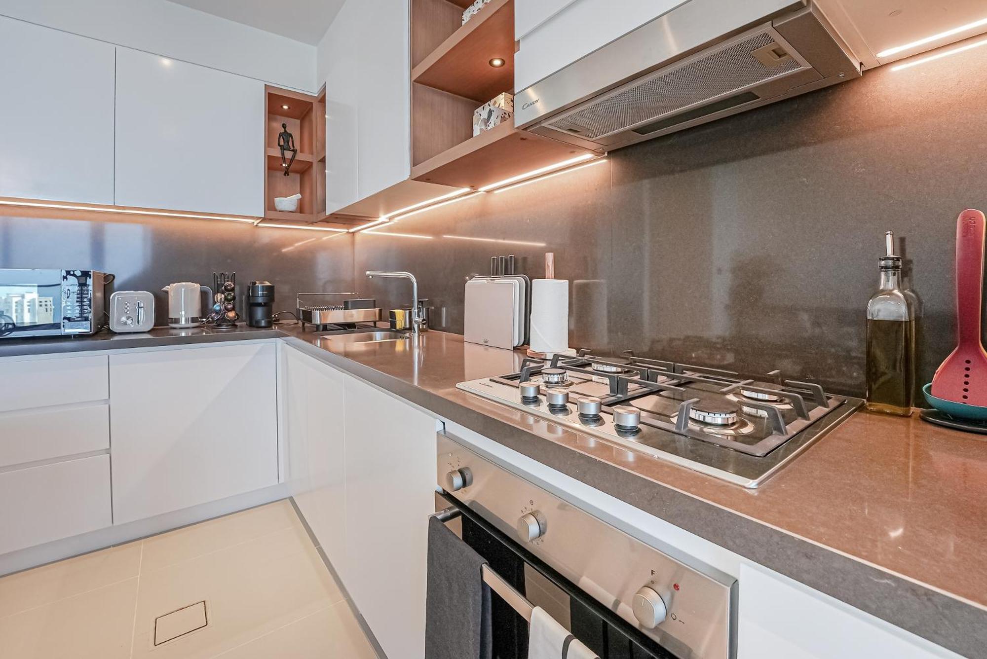 Appartamento Modern 2Br High Floor Haven In Vida Dubai Marina Esterno foto