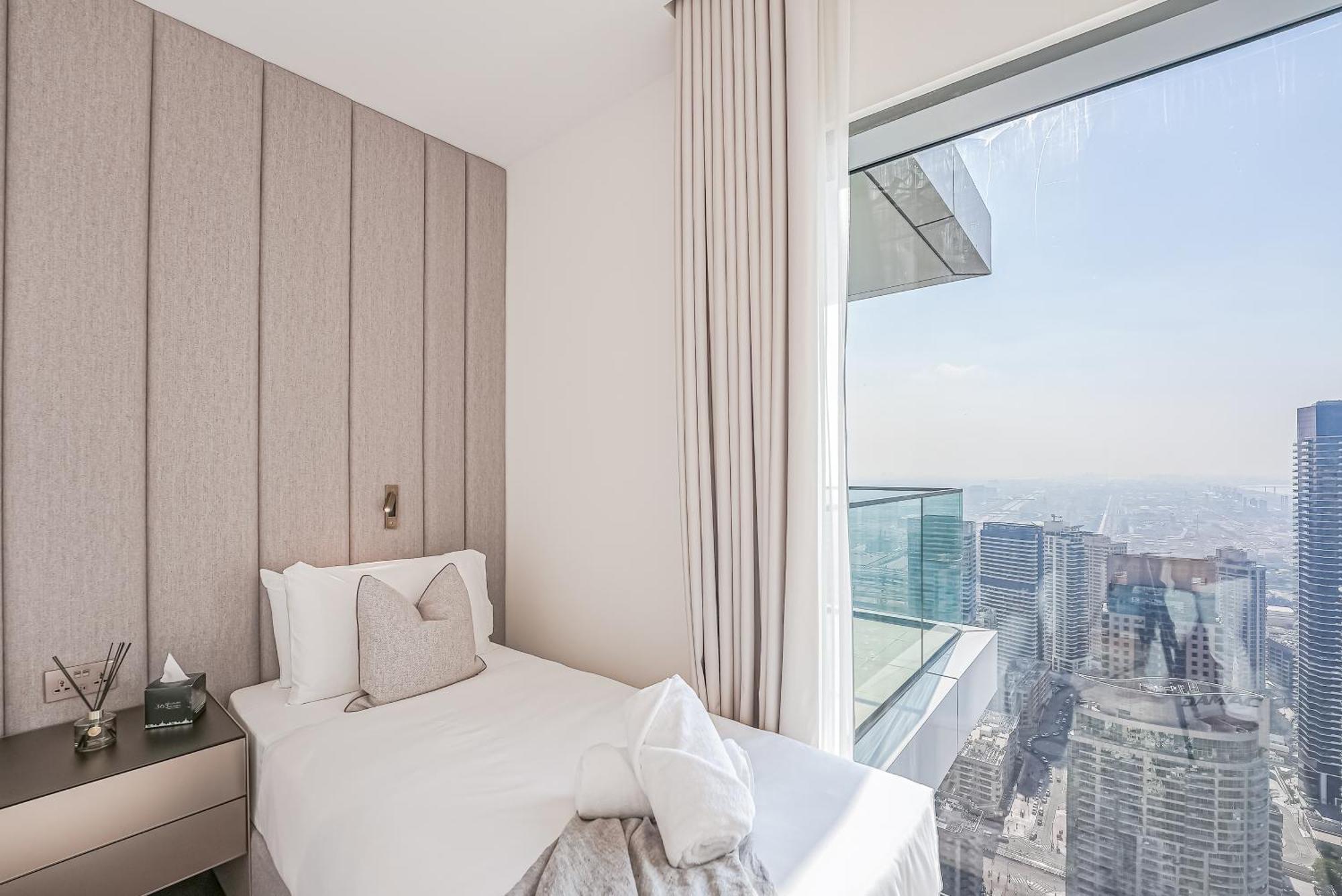 Appartamento Modern 2Br High Floor Haven In Vida Dubai Marina Esterno foto