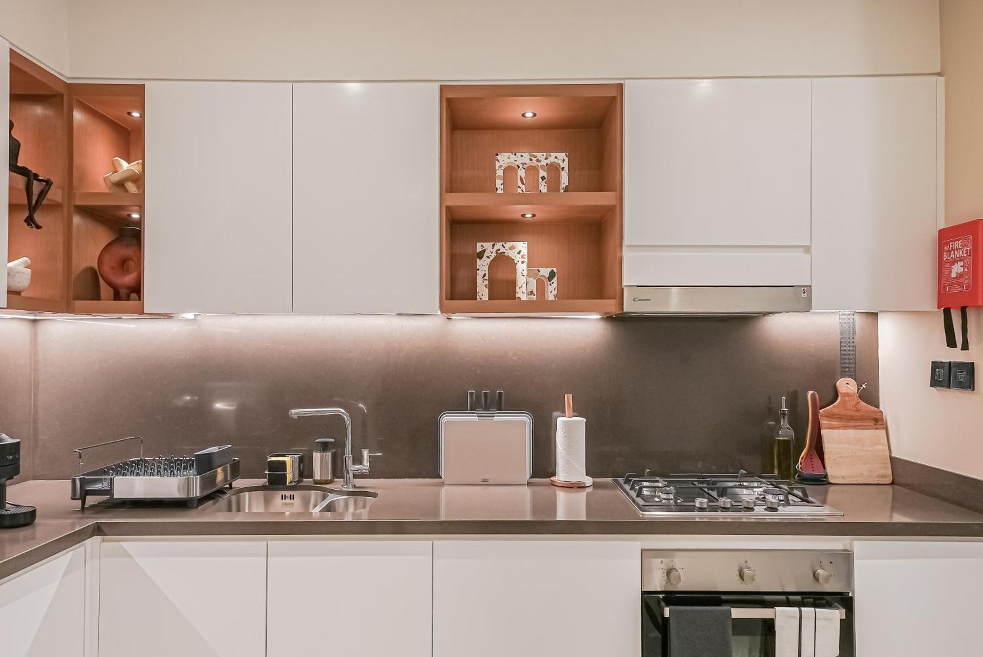 Appartamento Modern 2Br High Floor Haven In Vida Dubai Marina Esterno foto