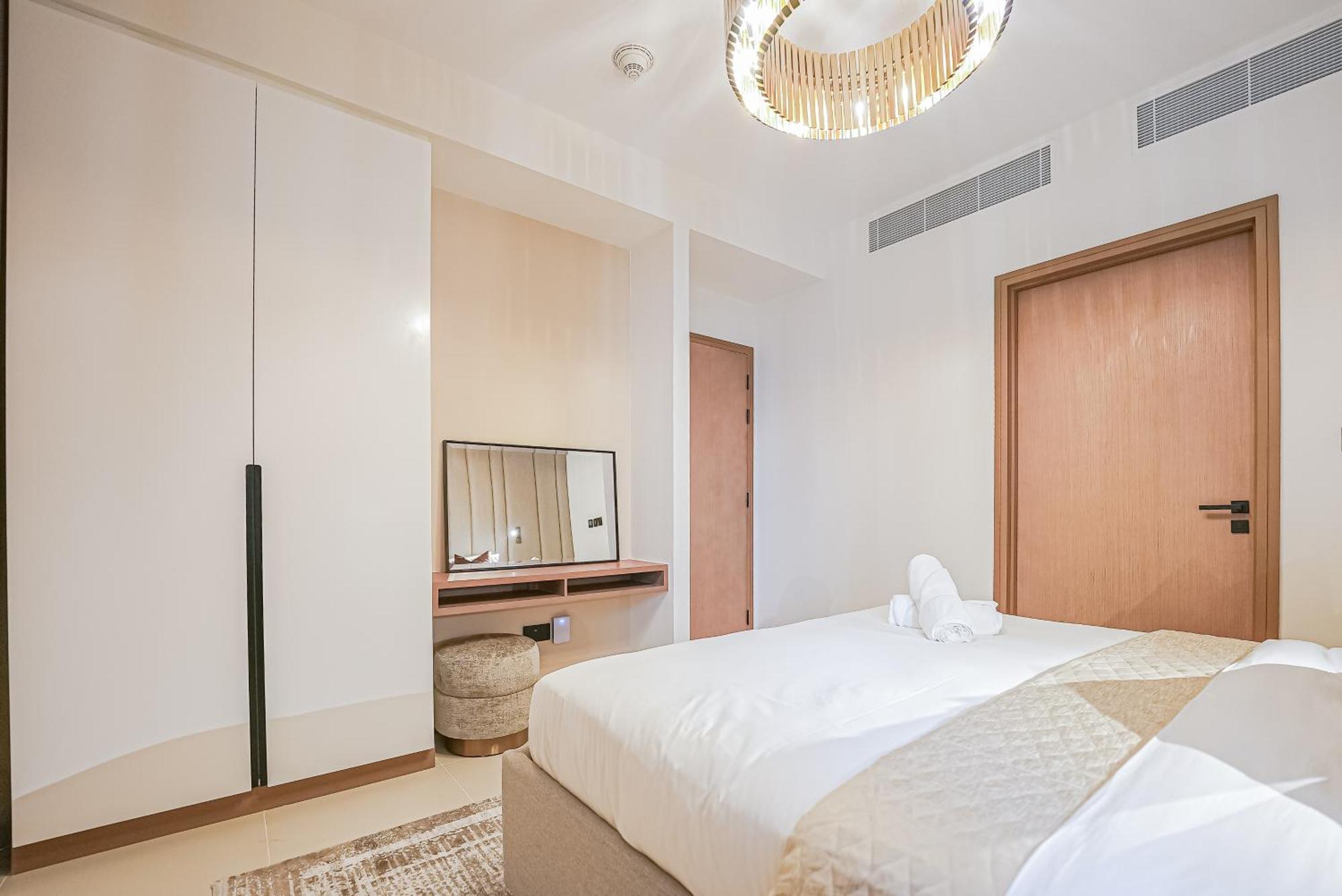 Appartamento Modern 2Br High Floor Haven In Vida Dubai Marina Esterno foto