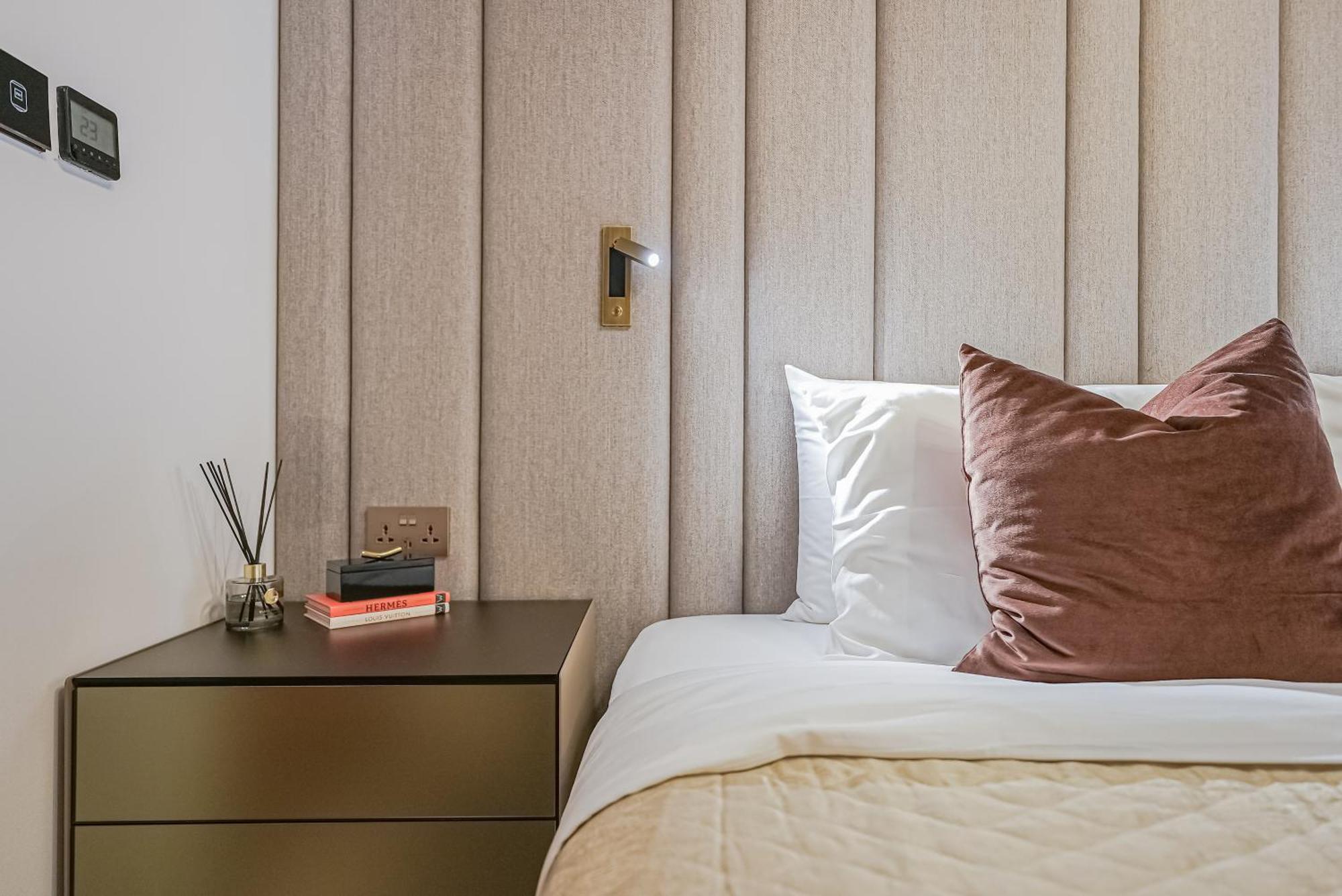 Appartamento Modern 2Br High Floor Haven In Vida Dubai Marina Esterno foto